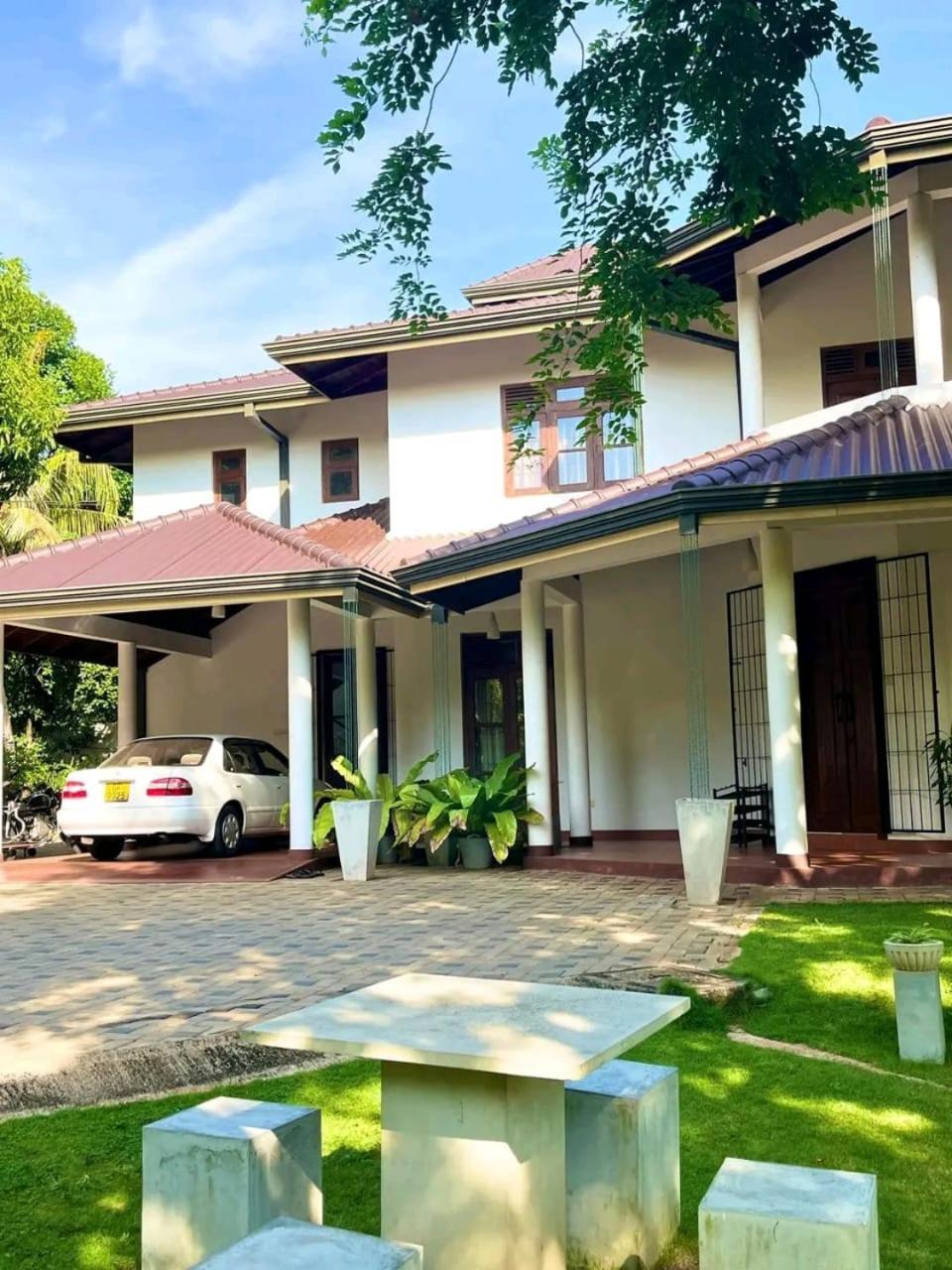 Golden Residence 阿努拉德普勒 外观 照片