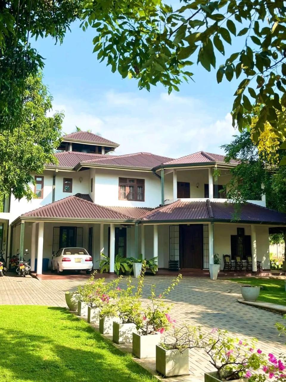 Golden Residence 阿努拉德普勒 外观 照片